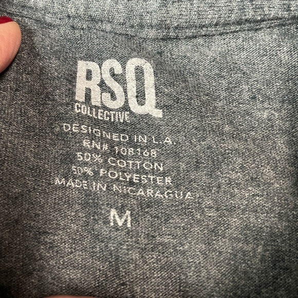 RSQ Acceptance T-Shirt Gray Women’s Size M - Picture 3 of 5